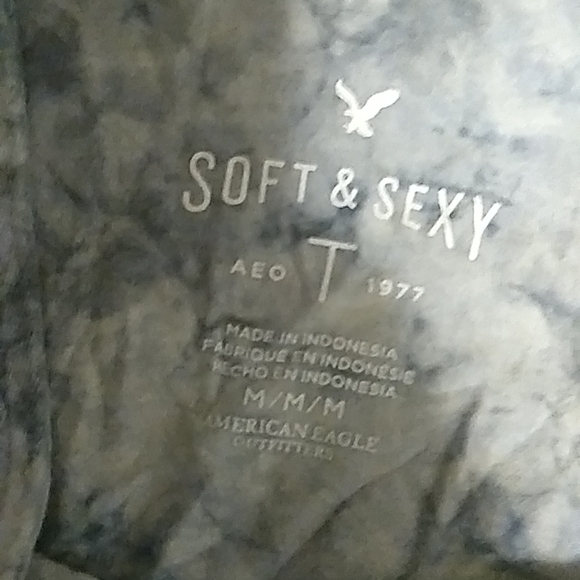 Gray and White Tank - Picture 4 of 4